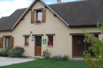 Gîte pour 6 personnes, avec jardin à Chaon