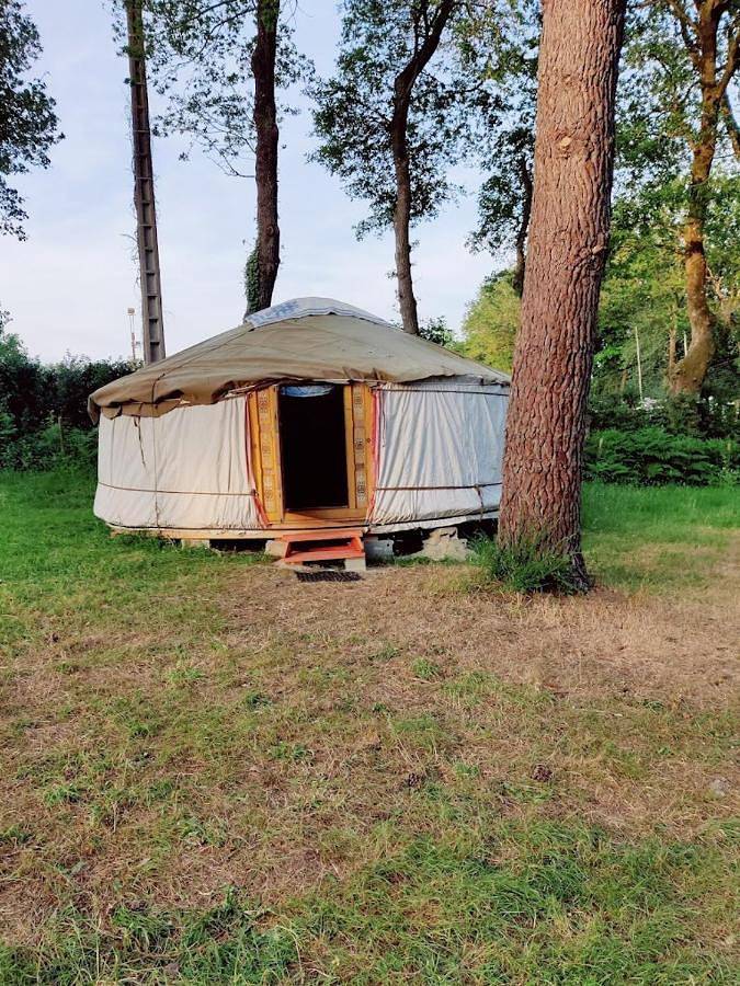 Location de vacances pour 2 personnes, avec vue ainsi que jardin et terrasse, animaux acceptés à Néant-sur-Yvel - 4