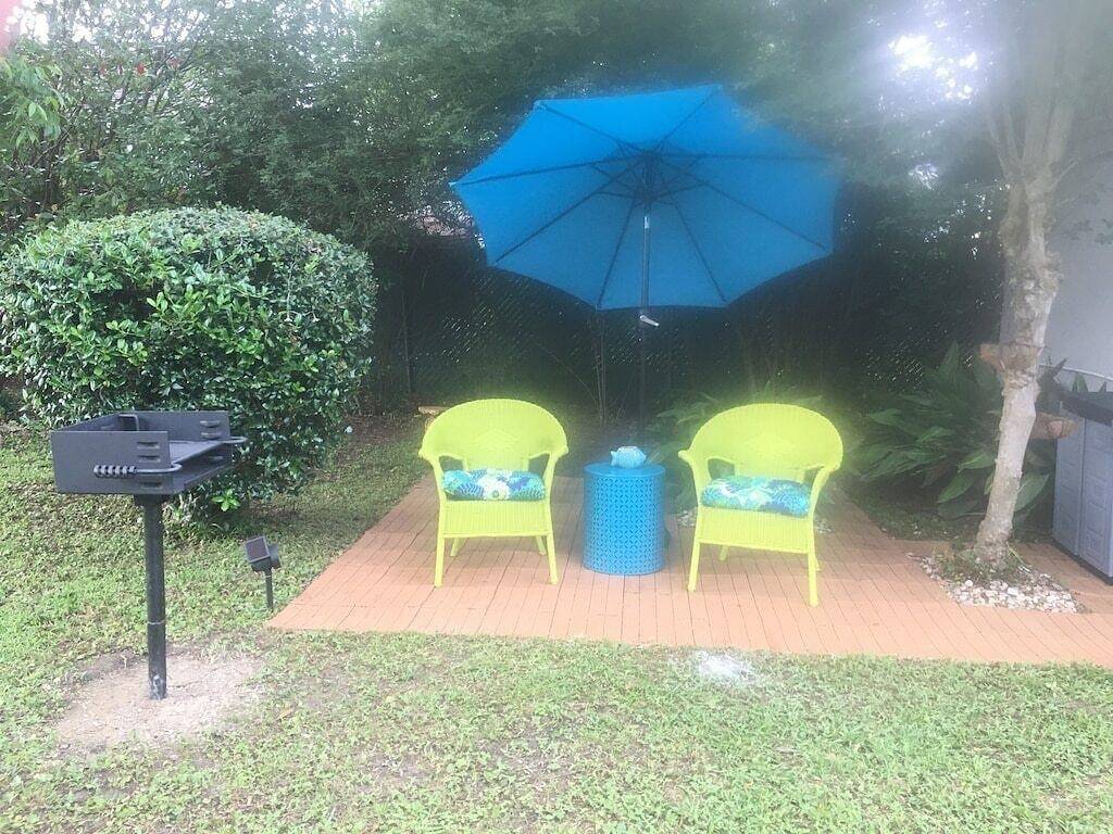 Entzückende winzige 2 Person Shabby Chic Cottage nur zwei Blocks zum Strand in Gulfport, Harrison County