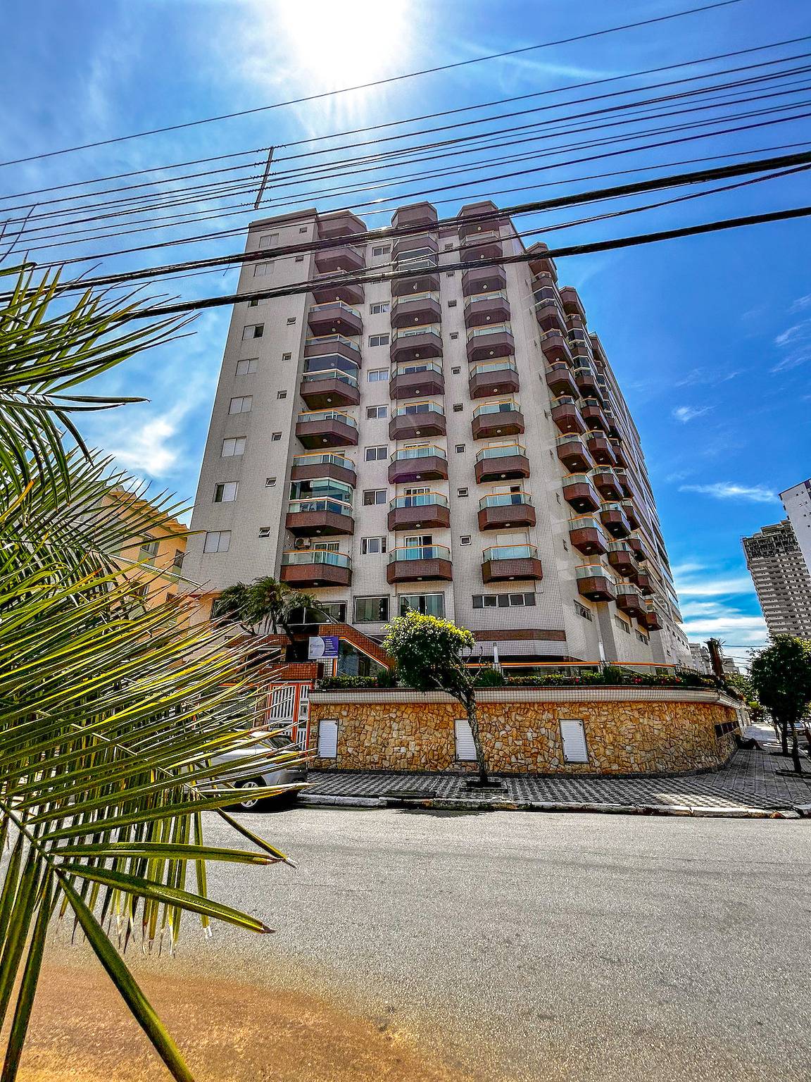Ganze Wohnung, Ferienwohnung für 6 Personen mit Terrasse in Vila Caiçara, Praia Grande