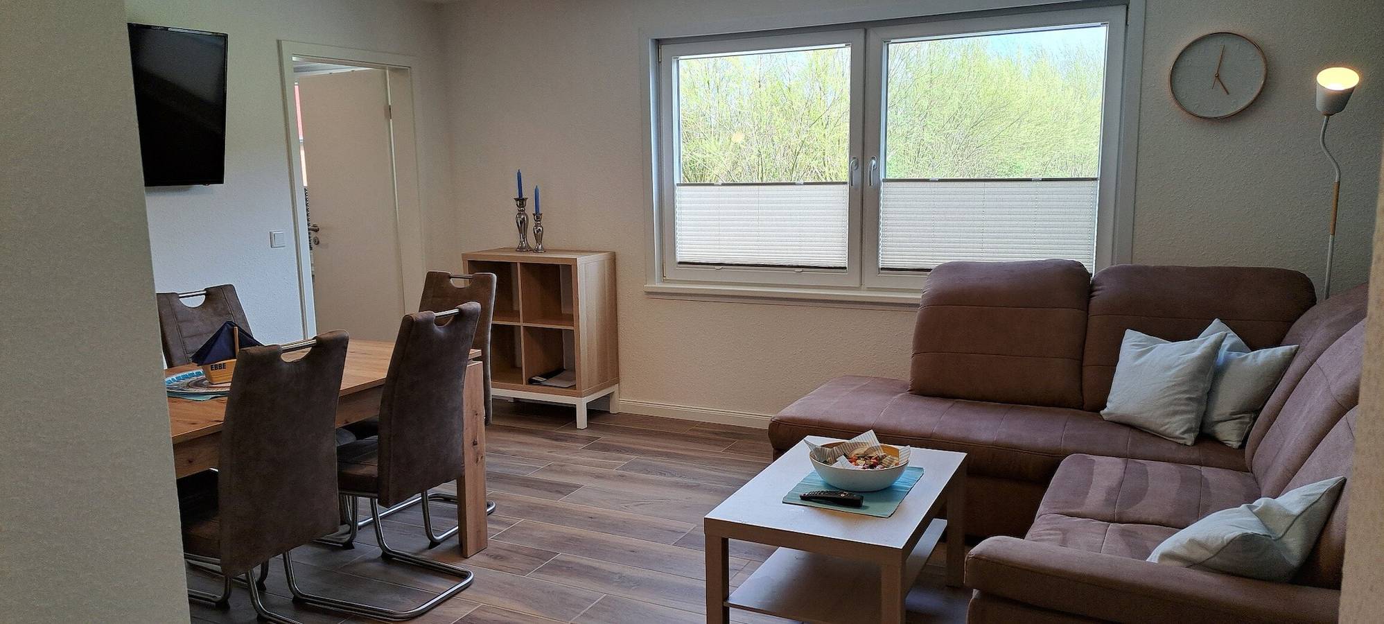 Ganze Wohnung, Ferienwohnung Ebbe" mit Gemeinschaftsgarten, Terasse und Wi-Fi in Pellworm, Nordseeküste