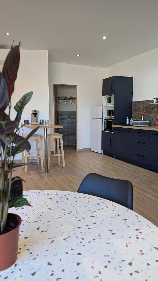 Appartement entier, Les roches voisines little rock in Solutré-Pouilly, Région de Mâcon