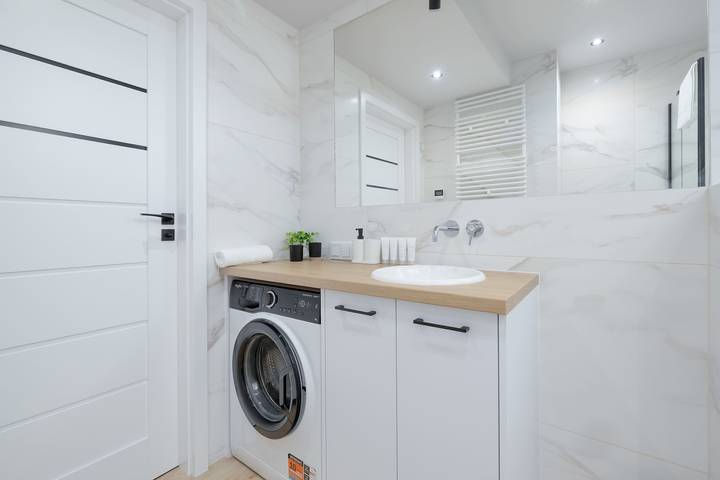 Ganze Wohnung, Spacious Apartment with Parking | Workspace | Near the Old Town in Lublin, Lublin und Umgebung