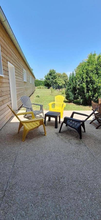 Location de vacances pour 4 personnes, avec Terrasse et Jardin à Saints-Geosmes