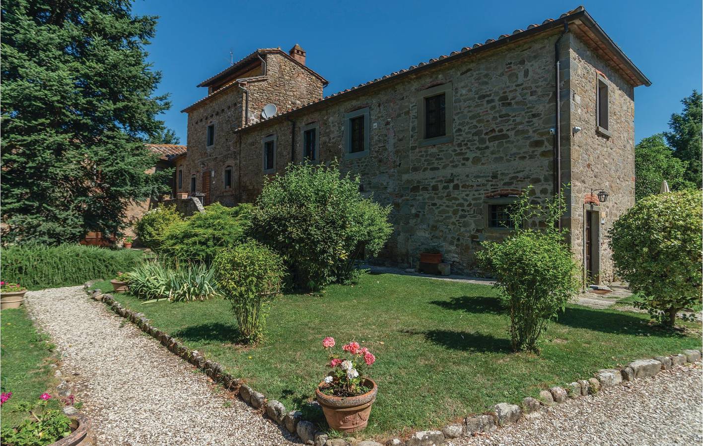 Geheel vakantieappartement, Retraite aan het zwembad bij Cortona in Cegliolo, Provincie Arezzo