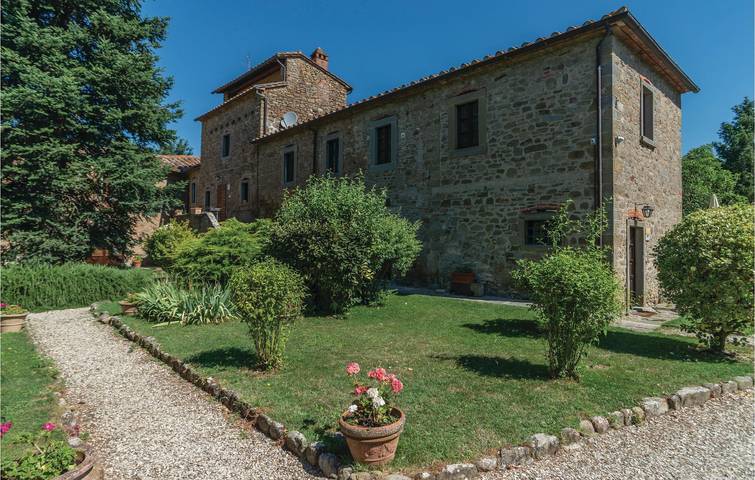 Appartamento intero, Ritiro a bordo piscina vicino a Cortona in Cegliolo, Cortona