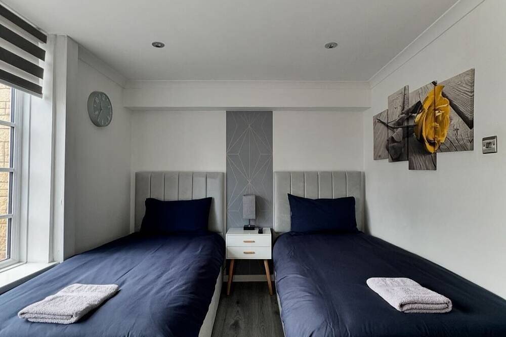 Entire apartment, “Great location” Cosy Modern Apartment inc. Twin/Dbl Bedroom & Free Parking in Oxford, Oxfordshire