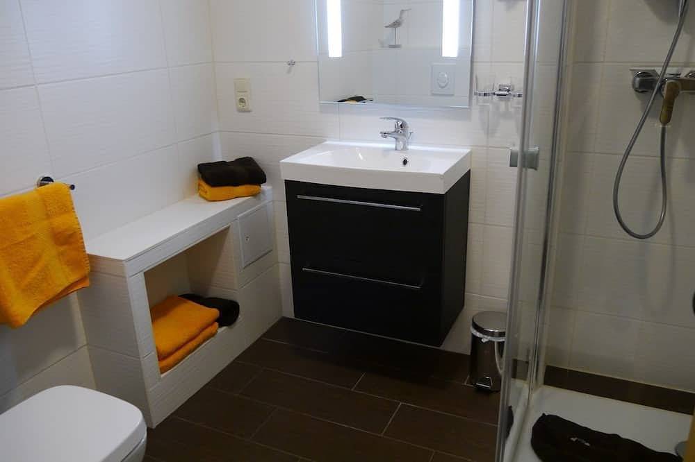 Ganze Wohnung, Ferienwohnung Bellevue - Chalet am See in Stadt Buckow (Märkische Schweiz), Märkische Schweiz-Oderland