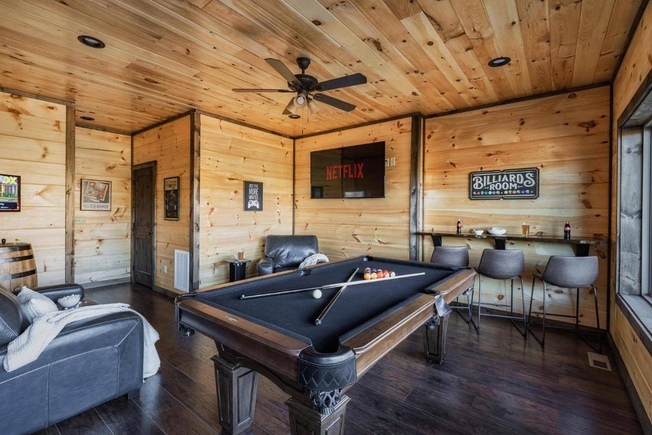 Metal Manor in Sevier County