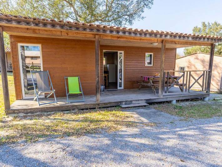 Chalet pour 7 personnes, avec terrasse et piscine