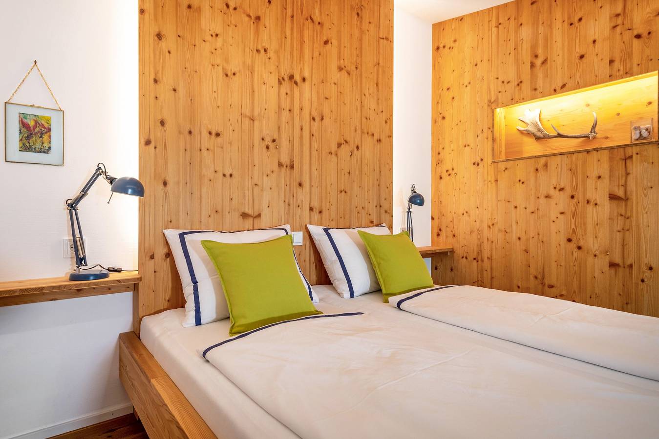 Ganze Wohnung, Ferienwohnung 'Gartenglück' mit Privatterrasse, Gemeinschaftsgarten und Wi-Fi in Inzigkofen, Region Bodensee-Oberschwaben