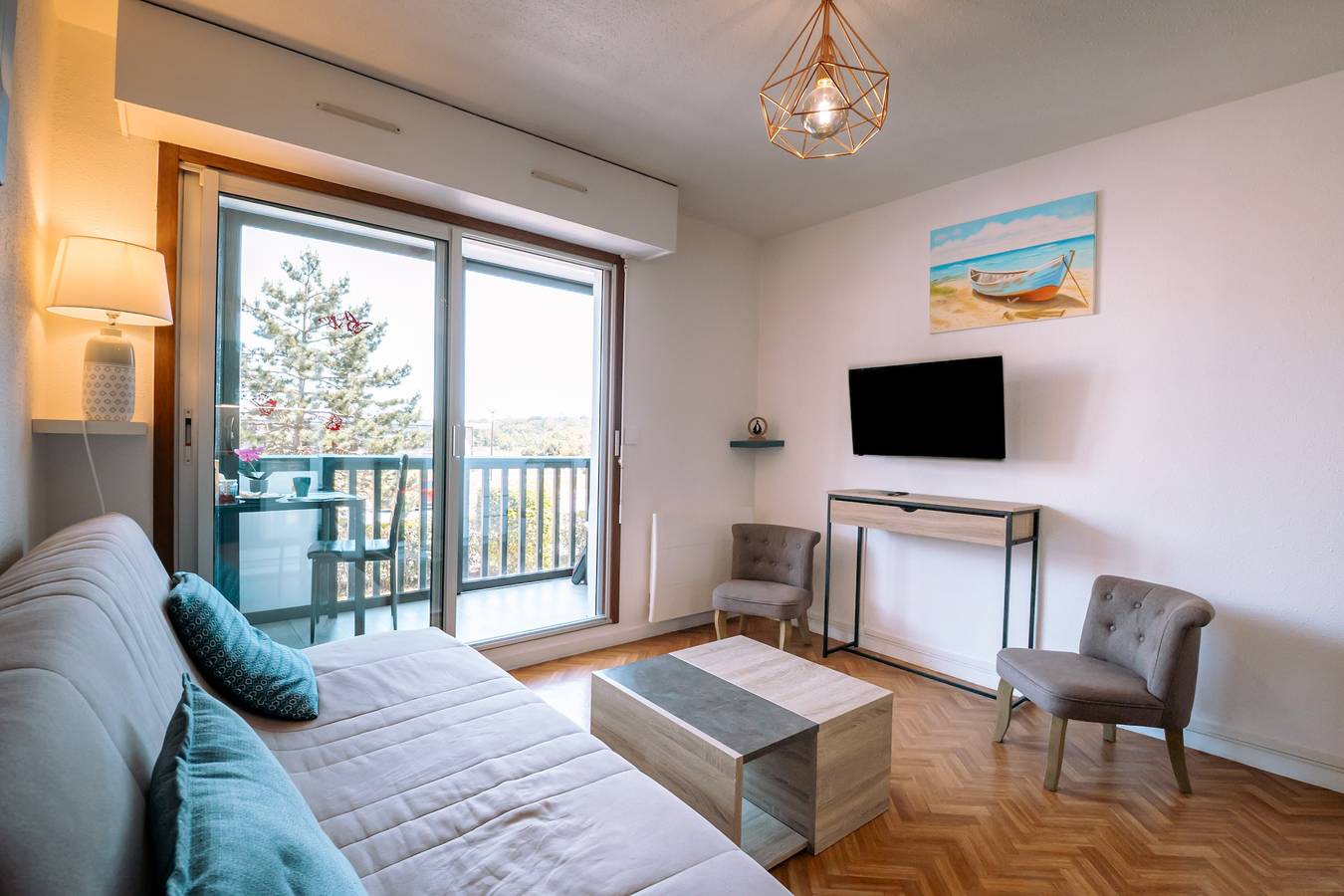 Ganze Wohnung, Apartment 'Bel Appartement Face Au Paleospace' mit Seeblick und Balkon in Villers-sur-Mer, Lisieux und Umgebung