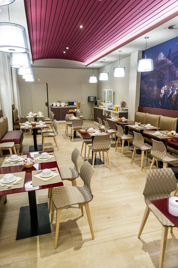 Hôtel pour 2 personnes, avec vue et terrasse à Châteaubriant - 3