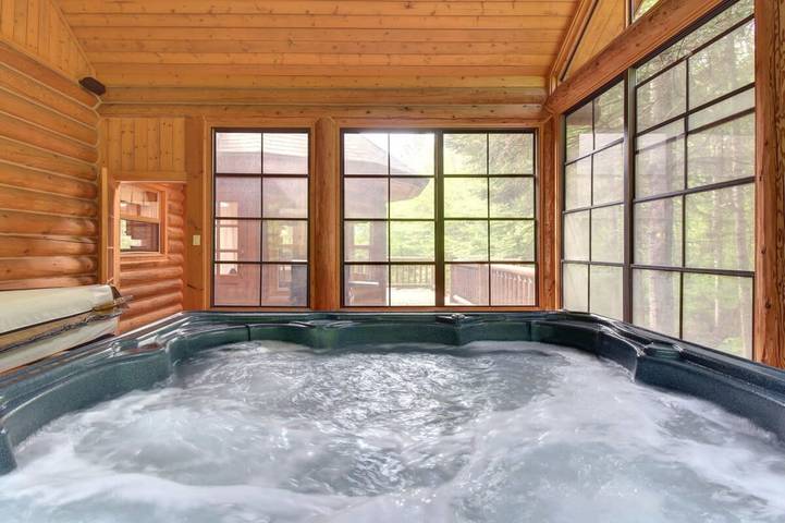 Location de vacances pour 10 personnes, avec vue sur le lac ainsi que piscine et jardin, adapté aux familles dans Canada - 4