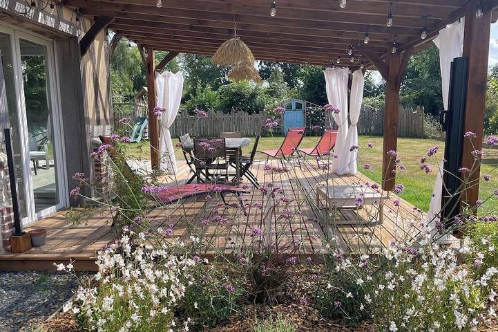 Gîte pour 7 personnes, avec Terrasse et Jardin