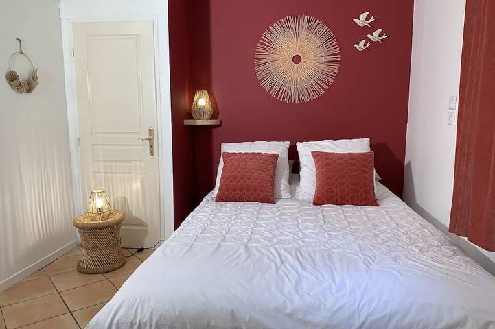 Gîte pour 4 personnes, avec sauna ainsi que piscine et jardin à Pierrefeu-du-Var - 4