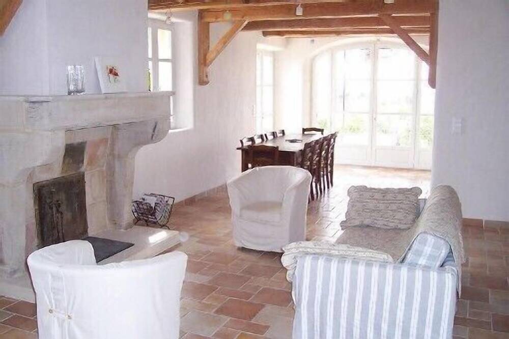 Steinscheune 360 ° Blick auf den Luberon und den Bergen Vaucluse in Viens, Regionaler Naturpark Luberon