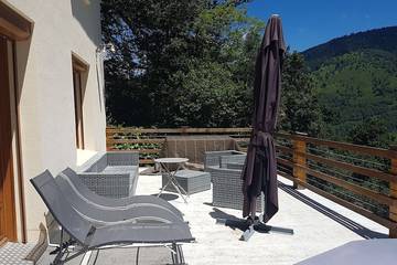 Gîte pour 8 personnes, avec jacuzzi ainsi que terrasse et sauna à Bordères-Louron