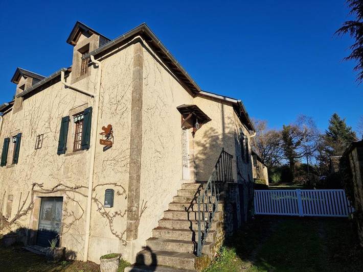 Location de vacances pour 11 personnes, avec jardin et vue à Madranges - 3