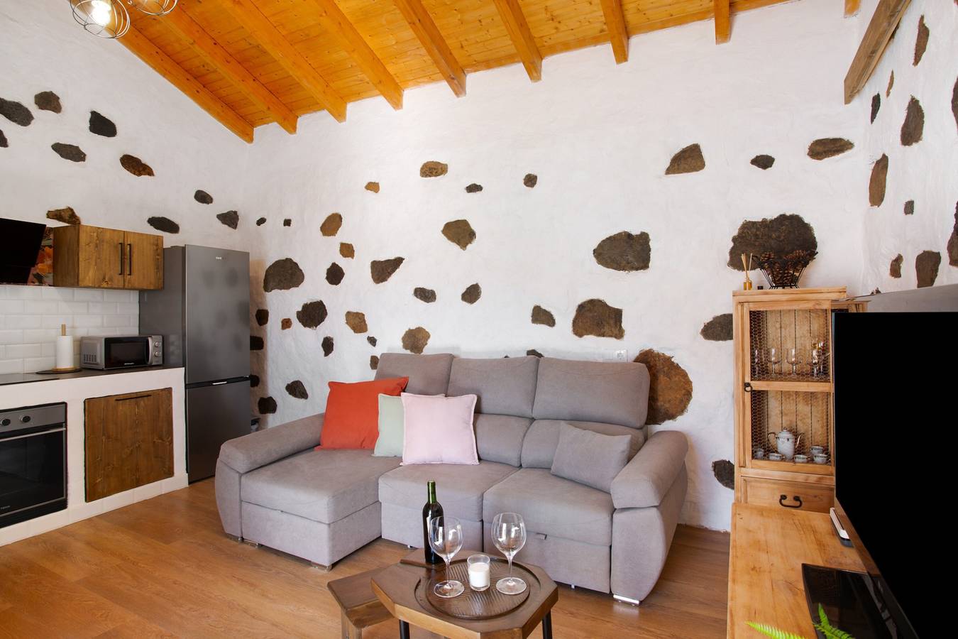 Casa Tito Y Teresita' avec vue sur la mer, terrasse privée et Wi-Fi in Cueva Grande, Vega de San Mateo