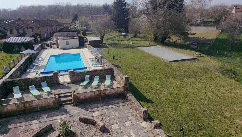 Location de vacances pour 12 personnes, avec jardin ainsi que piscine et vue sur le lac, animaux acceptés à Saint-Amand-Magnazeix - 3