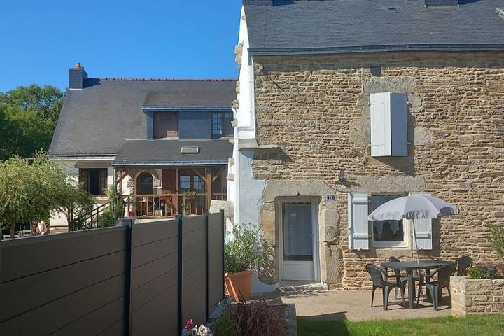 Location de vacances pour 3 personnes, avec Terrasse et Jardin dans Molac