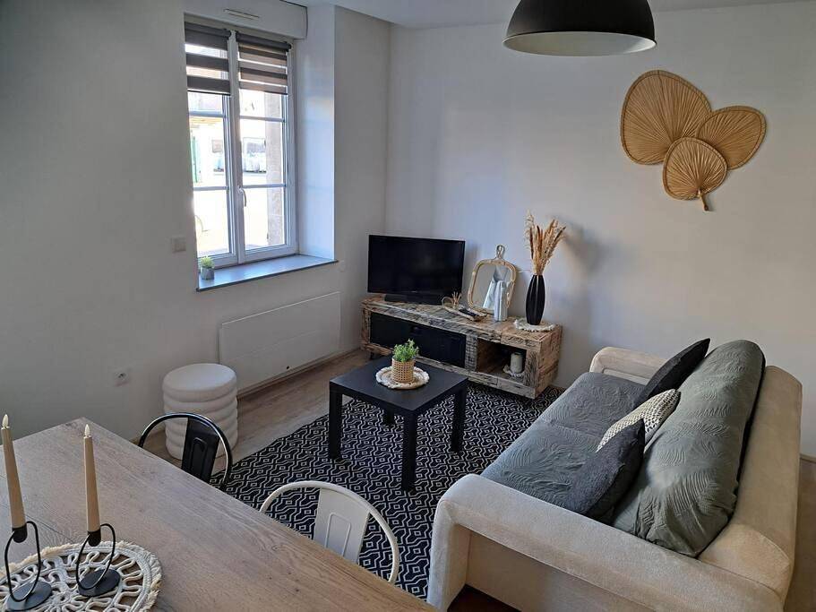 Appartement entier, Two-Bedroom Apartment in Ligny-en-Barrois, Région de Bar-le-Duc