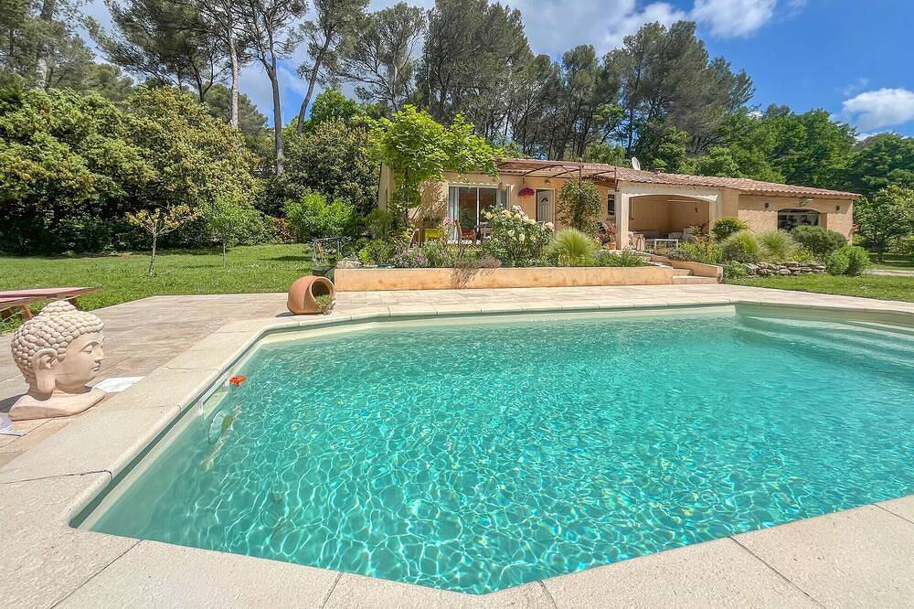 Cozy home in Salon-de-Provence in Salon-de-Provence, Aix-en-Provence region