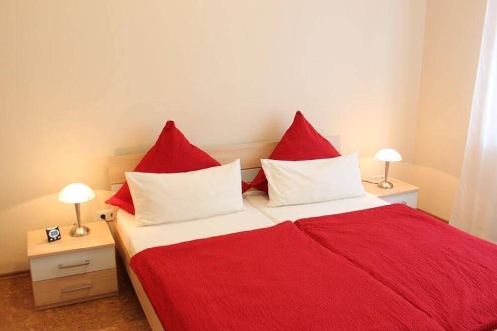 Ganze Wohnung, Albertus 2 - 1 Schlafzimmer - klimatisiert - Albertushaus in Speyer, Rheinebene