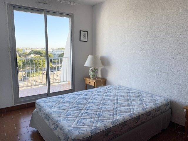 Appartement de vacances entier, P2 deux cabines terrasses vue mer,parking in Port Camargue, Le Grau-du-Roi