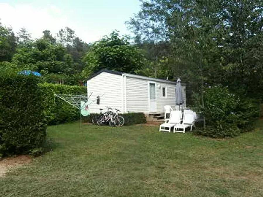 Camping La Castillonderie - Mobilhome 4 personnes - Eco 3 Pièces 4 Personnes in Thonac, Périgord Noir