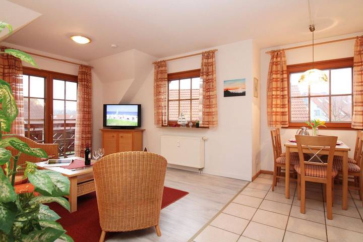 Ferienwohnung für 4 Personen, mit Balkon in Neubukow-Salzhaff - 2