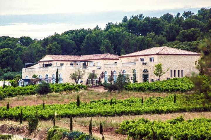 Chambre d’hôte pour 2 personnes, avec Terrasse et Jacuzzi ainsi que Jardin et Piscine