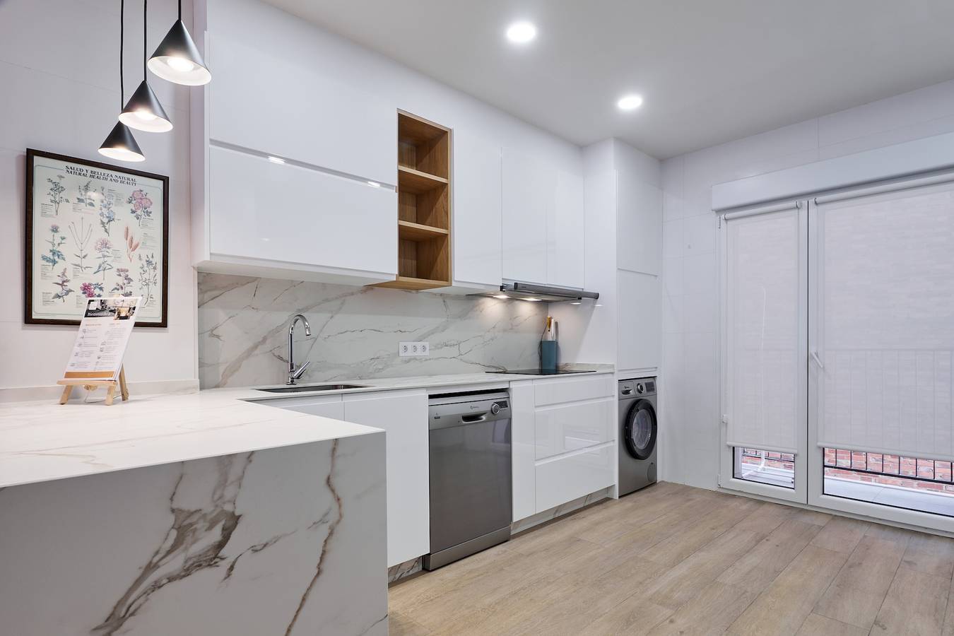 Appartement entier, Appartement "Pardo 2" avec vue sur le lac, Wi-Fi et climatisation in León, Chaîne Cantabrique