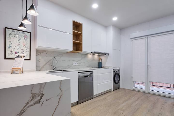 Ferienwohnung für 6 Personen, mit Seeblick und Balkon, kinderfreundlich in Spanien - 4