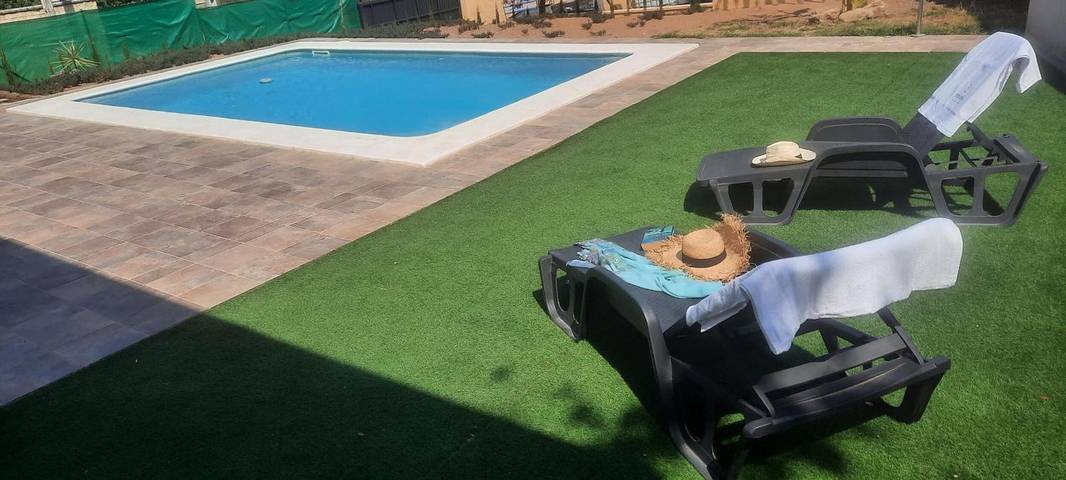 Chalet 'El Refugio' mit Bergblick, Wlan und Klimaanlage in Guillena, Sevilla Provinz
