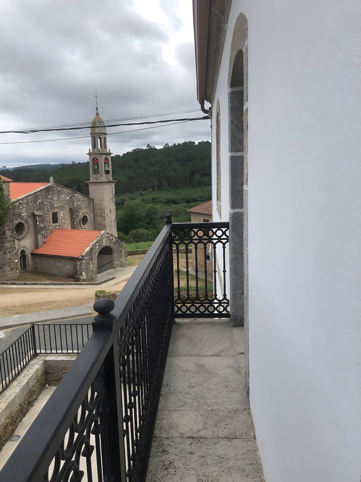 Apartamento entero, Habitación Leonor con vistas a la montaña, terraza compartida y Wifi in Muxía, Costa da Morte