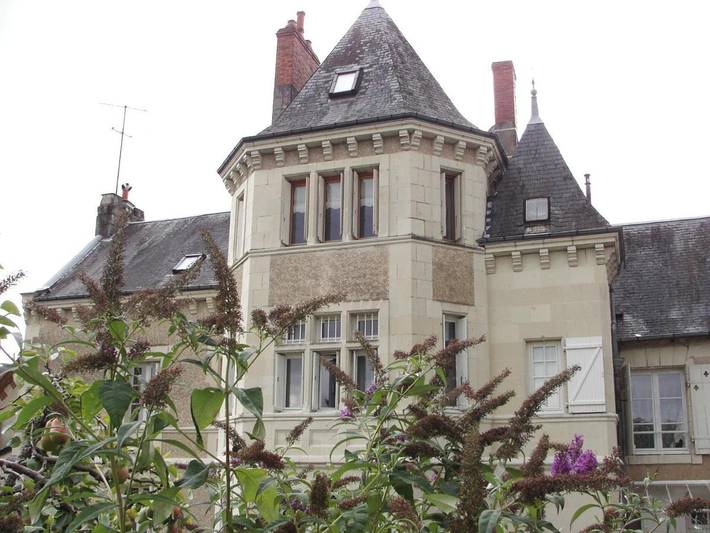 Chambre d’hôte pour 3 personnes, avec Terrasse et Jacuzzi ainsi que Jardin et Vue