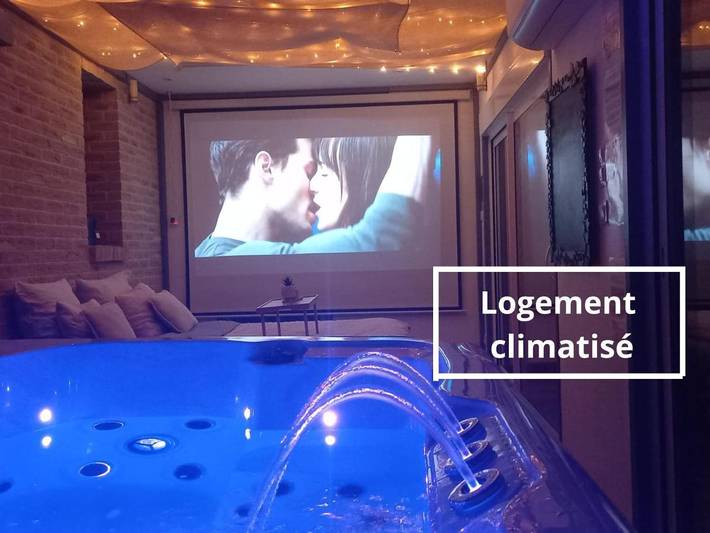 Gîte pour 2 personnes, avec Jacuzzi et Terrasse ainsi que Jardin et Sauna dans Quérénaing