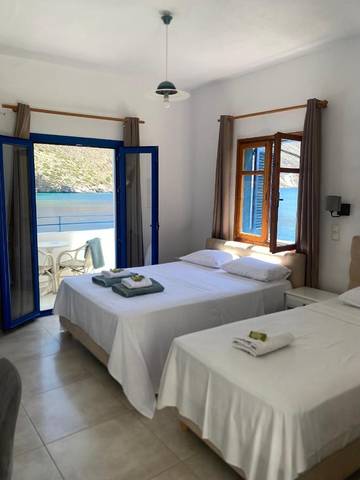 Cottage pour 2 personnes, avec vue et balcon dans Loutró