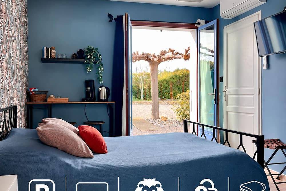 Bleuet Suite in Peyriac-de-Mer with a terrace, private parking, and air conditioning🦋 in Peyriac-de-Mer, Mittelmeerküste (Frankreich)