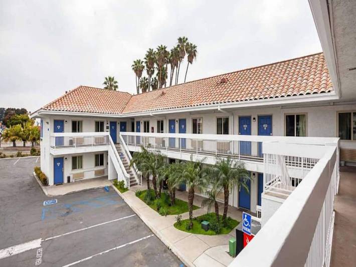 Ganze Wohnung, 2 Doppelbetten | Nichtraucherzimmer, Mikrowellenkühlschrank in Ventura, Ventura County