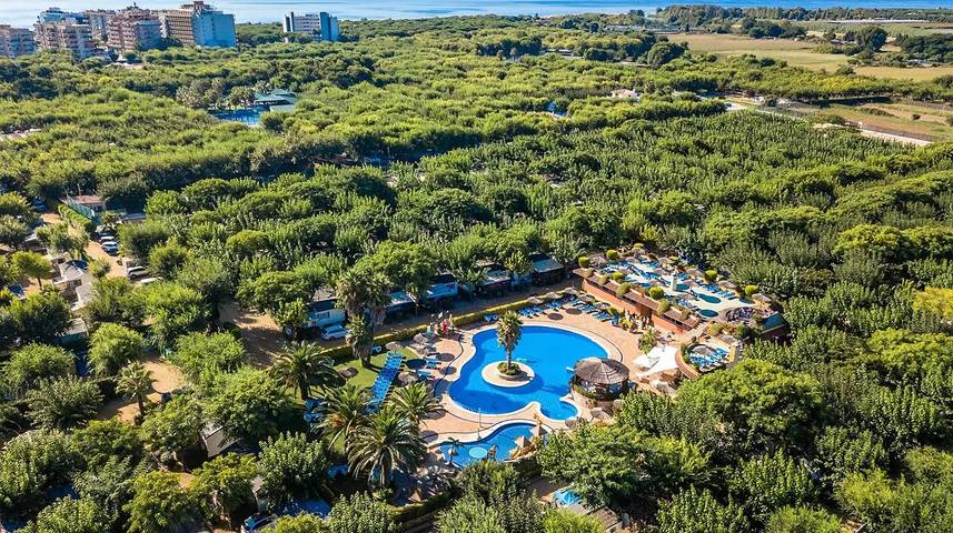 Camping pour 6 personnes, avec terrasse ainsi que piscine et sauna à Blanes - 3