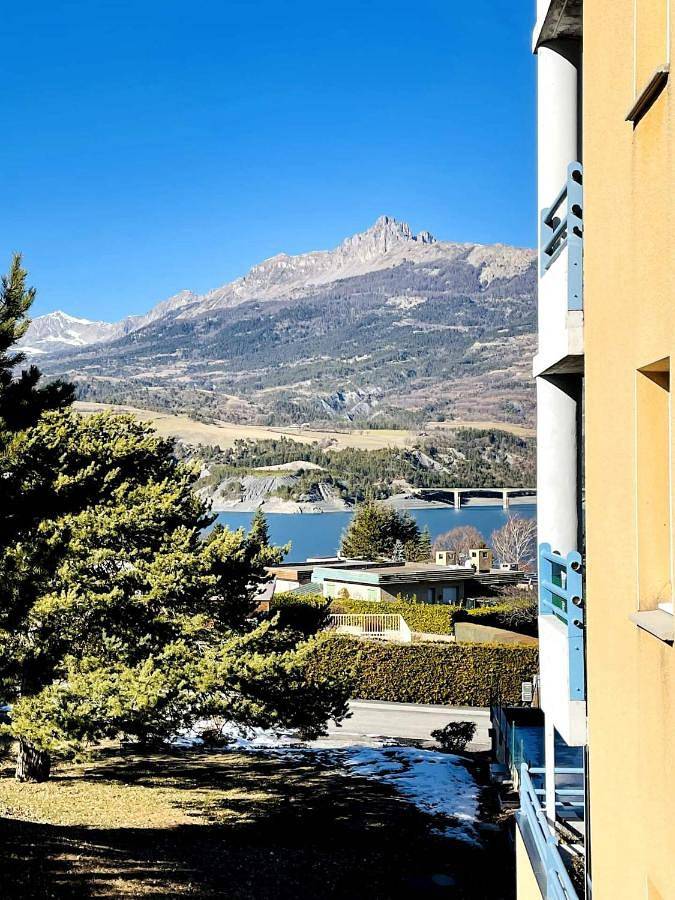 Gîte pour 4 personnes, avec balcon ainsi que vue sur le lac et vue à Savines-le-Lac - 2