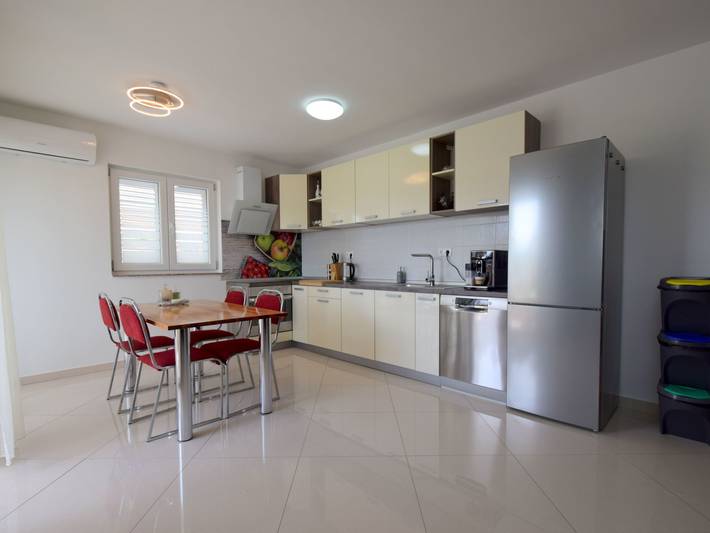 Ganze Wohnung, Gem in Malinska-Dubašnica, Krk