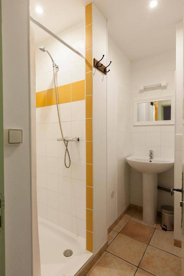 Double Room with Private External Bathroom in Mézel, Alpes-de-Haute-Provence