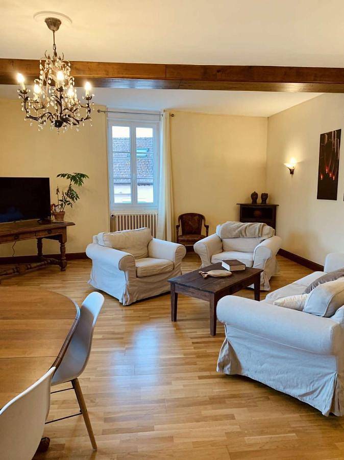 Maison entière aux portes du canal de Bourgogne in Pouilly-en-Auxois, Région de Beaune