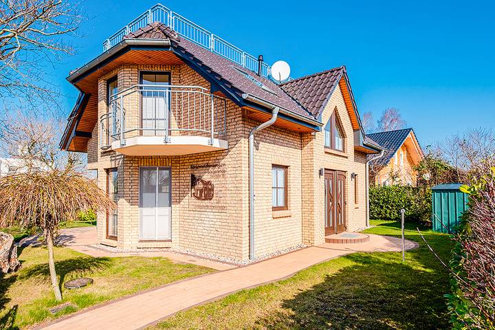 Ferienhaus für 8 Personen, mit Garten in Börgerende-Rethwisch