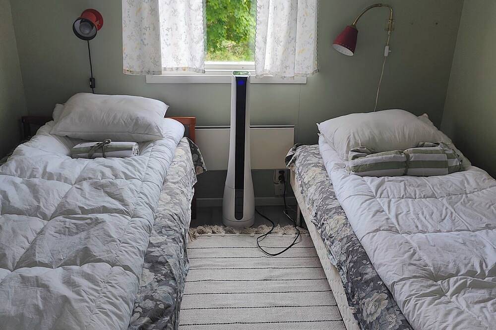 Timmerstuga för 4 Personer in Mälaren