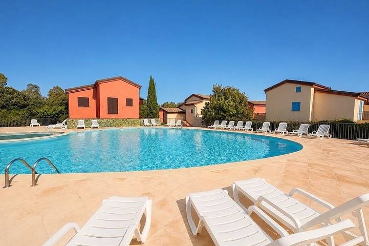 Appartement de vacances pour 4 personnes, avec piscine et balcon - 1